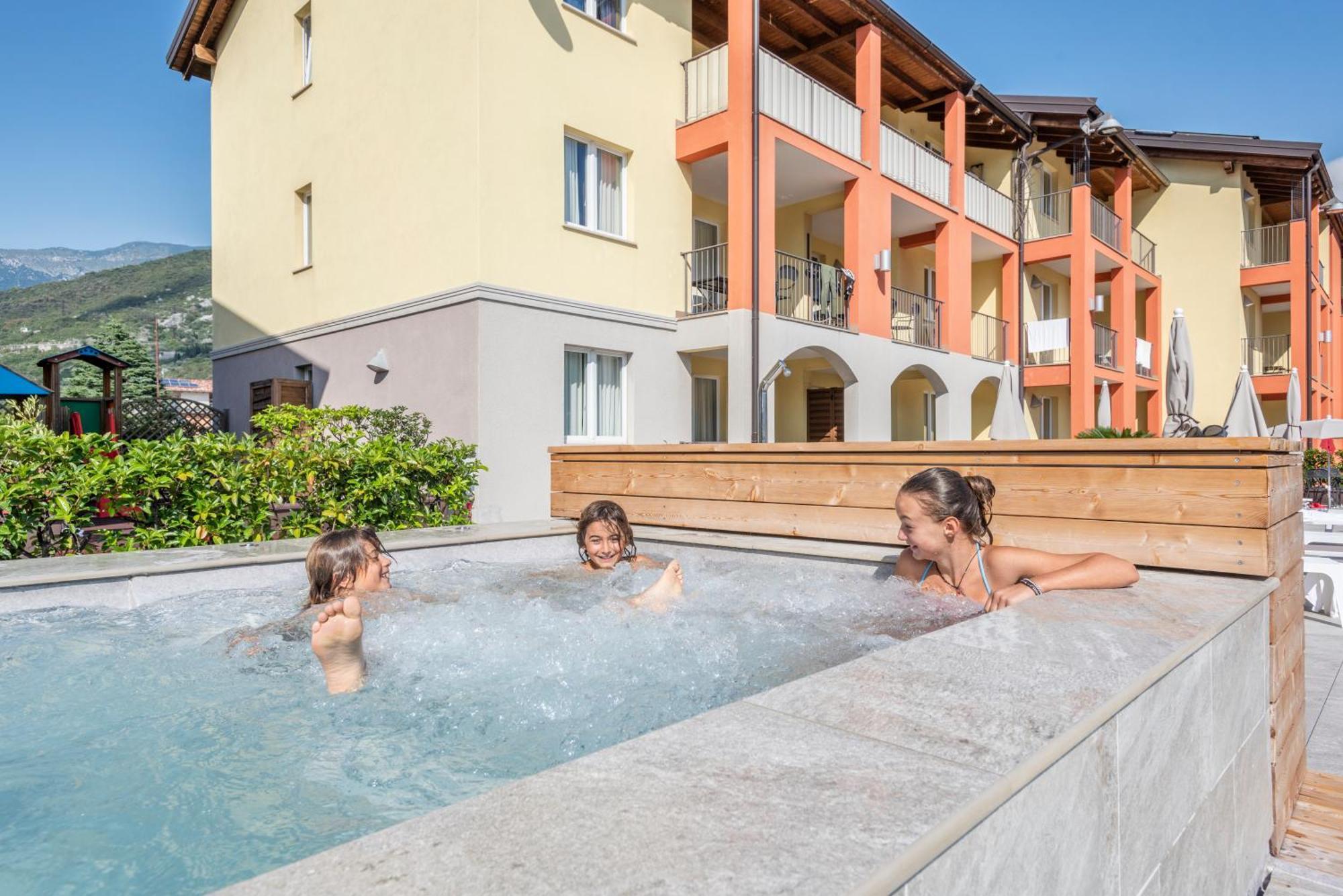 Residence Maroadi Torbole Sul Garda Exterior photo
